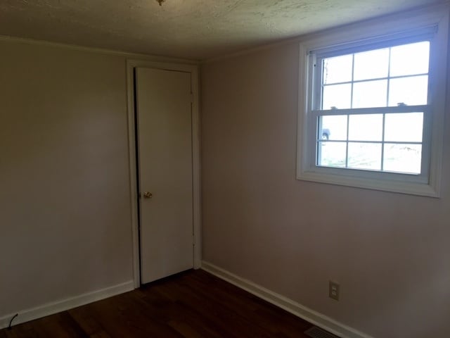 Building Photo - NO HUD OR SECTION 8!