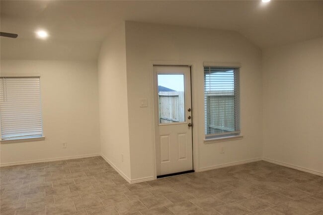 Building Photo - 1142 Appaloosa Ln