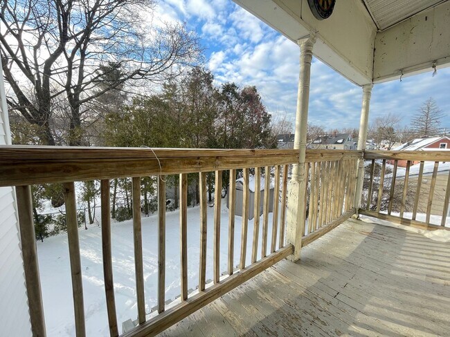 Building Photo - 16 Avon St