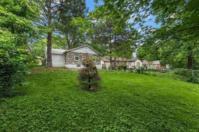 Building Photo - 8124 Titus Rd