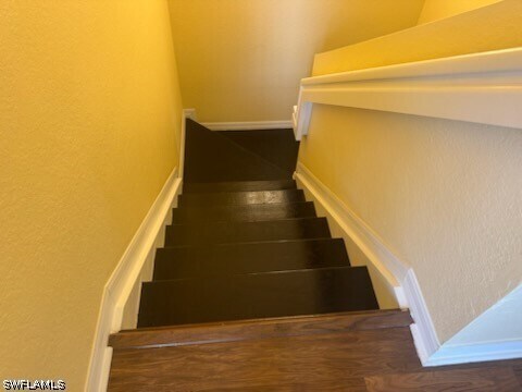 Building Photo - 15622 Summit Pl Cir