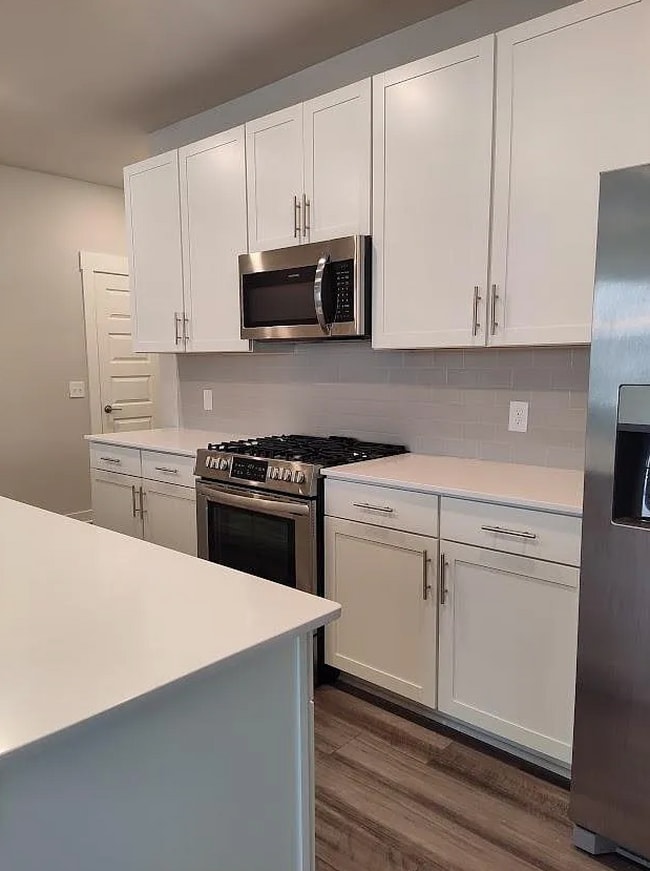 Building Photo - 417 Golden Mdw Ln