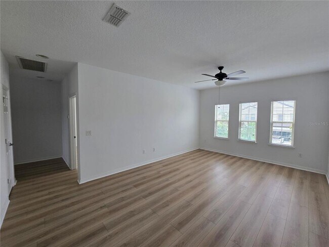 Building Photo - 11839 Cross Vine Dr