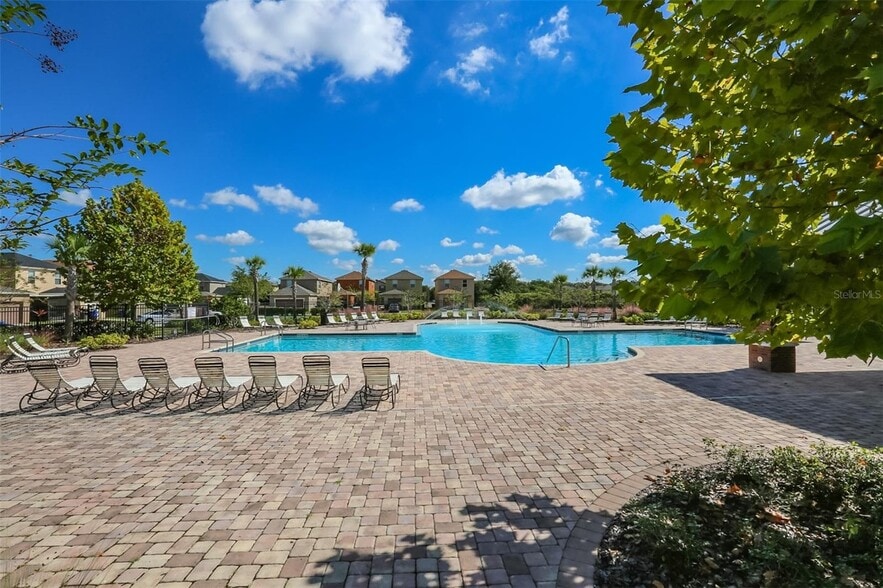 Pool - 4635 Chatterton Way