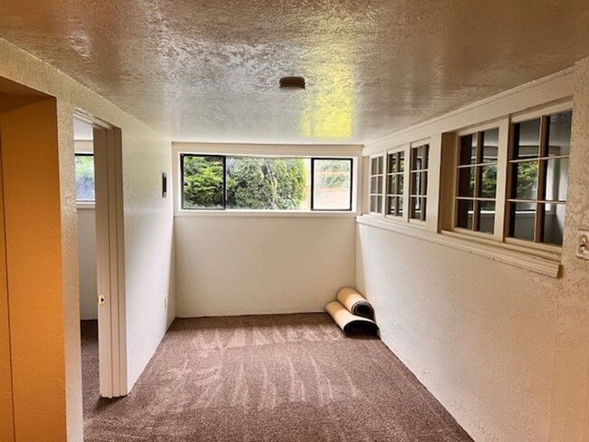 Building Photo - 1471