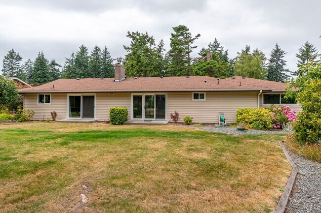 Building Photo - 3 Bed 2 Bath Home in Swantown Neighborhood