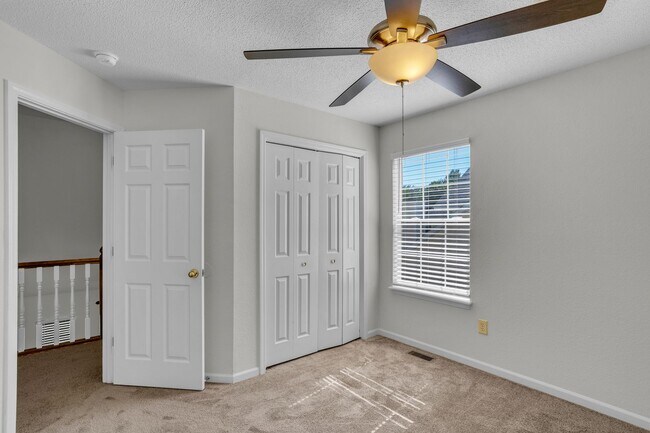 Building Photo - 4401-4403-4403 Cheryl Ct