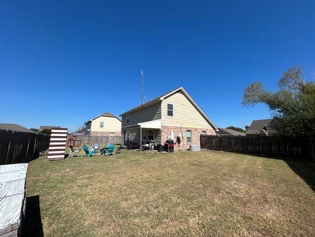Building Photo - 2502 Horse Shoe Dr