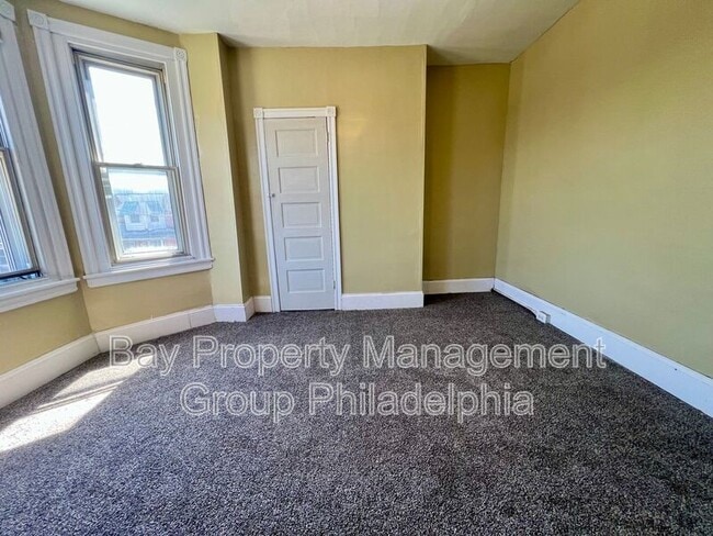 Building Photo - 1500 N Frazier St