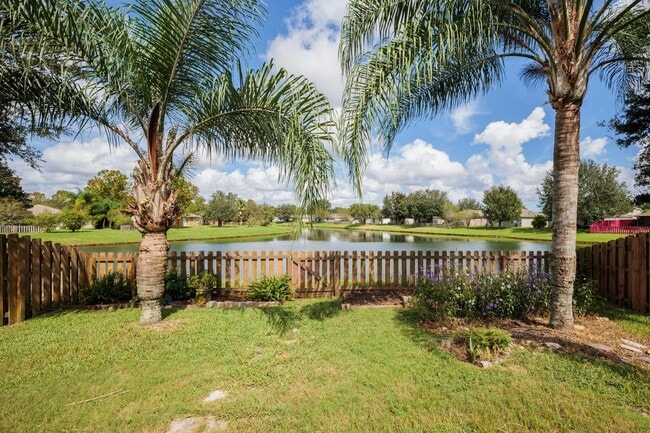 Building Photo - Fully Renovated Samara Lakes Home with Stunning Water Views!