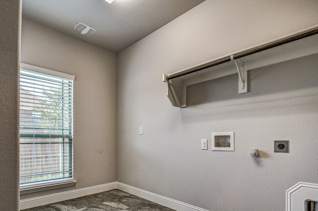 Building Photo - 14015 Steadman Dr