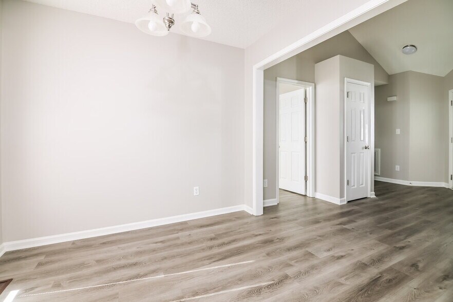 Building Photo - 4304 Candle Ct