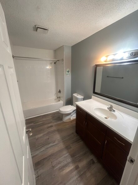 Building Photo - 6370 Harrison Pike