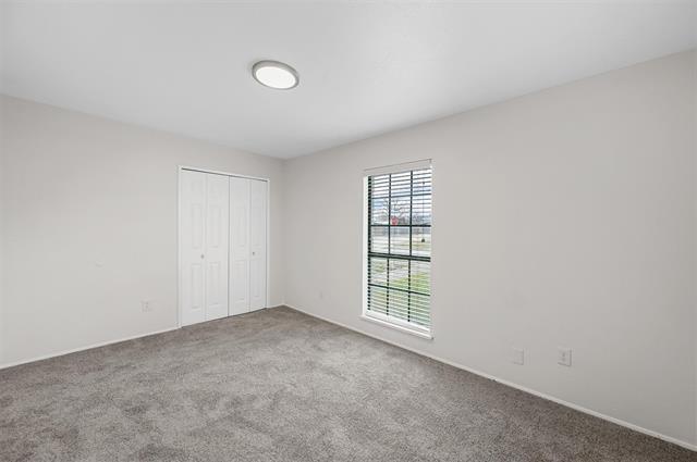 Building Photo - 4940 Watkins Dr