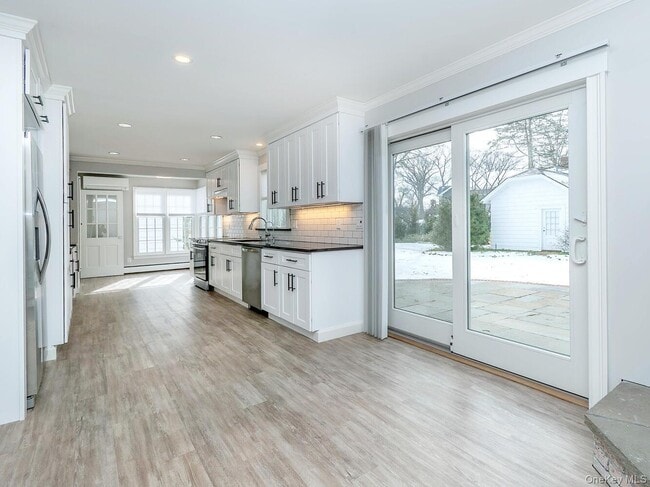 Building Photo - 7 Kissam Ln