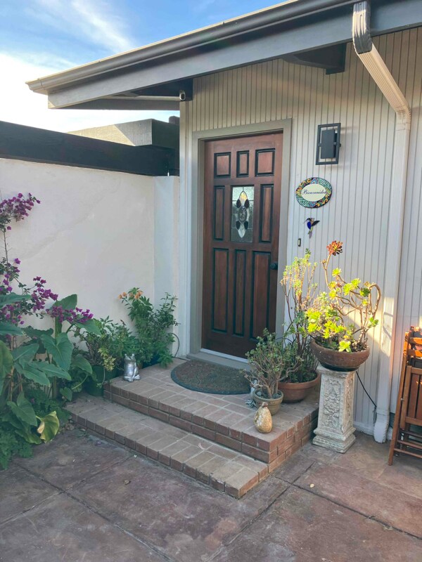 Building Photo - 705 Center Ct