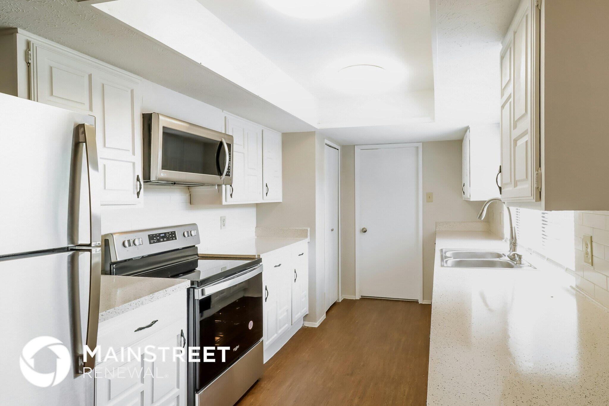 Building Photo - 7254 Cloverglen Dr