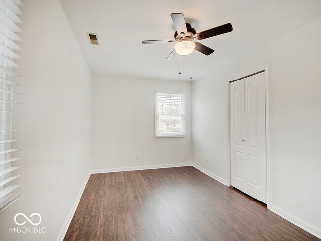 Building Photo - 1035 Helen Dr
