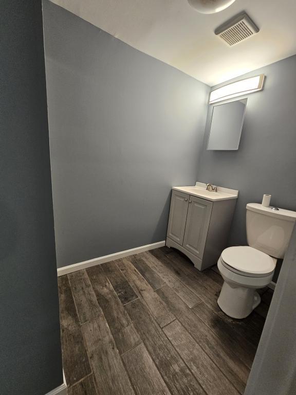 Building Photo - 1395 Freeland Ave