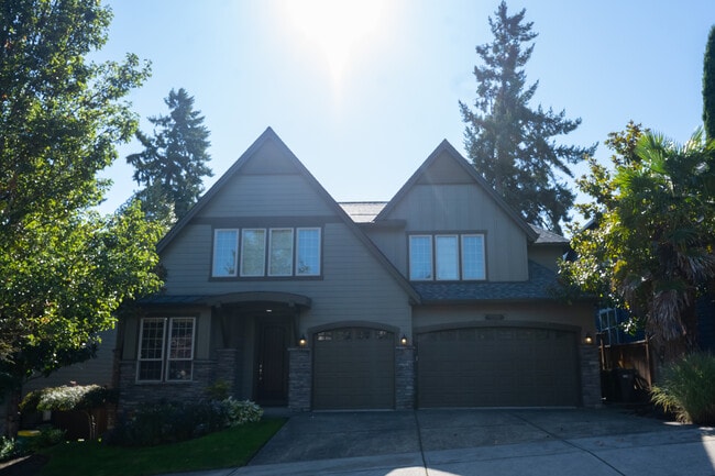 Building Photo - 15550 SW Cynthia Ln