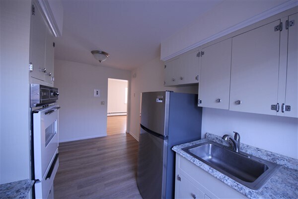 Building Photo - 10 McKinley Ave