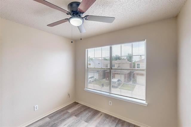 Building Photo - 919 Fairbanks Cir