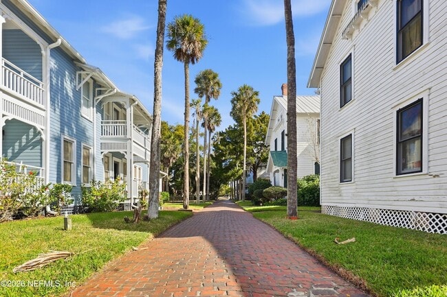Building Photo - 205 Seaside Vis Ct