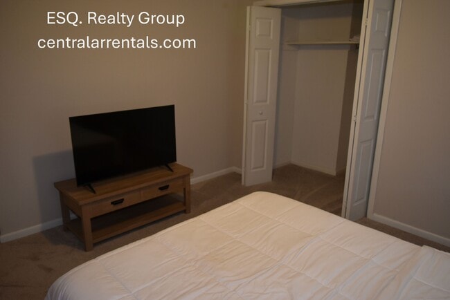 Building Photo - 38 Shoshoni Dr