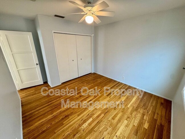 Building Photo - 4836 Hayter Ave