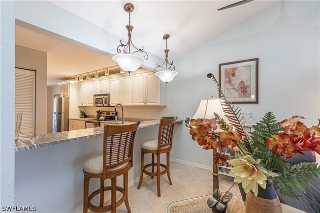 Building Photo - 4410 Chantelle Dr