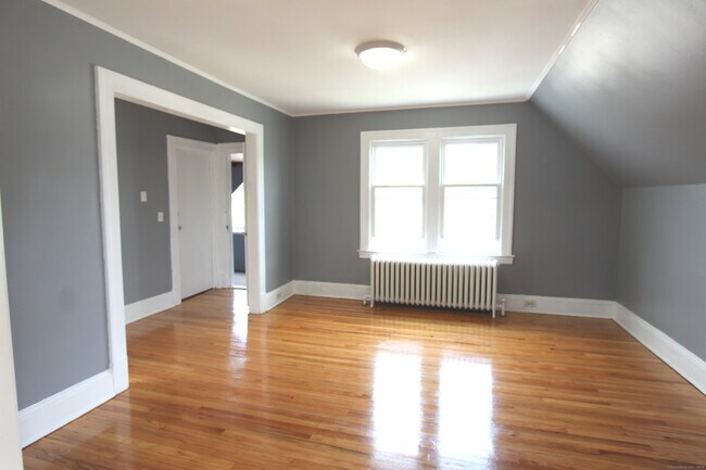 Building Photo - 47 Boulanger Ave
