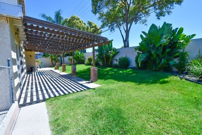 Building Photo - 1310 Gracia St