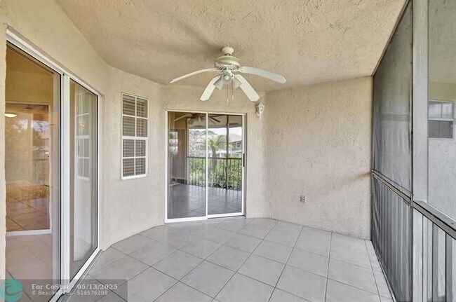Building Photo - 6715 Via Regina