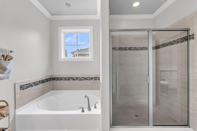 Building Photo - Beautiful 4BR/2.5BA Home in Highly Desirable Park West