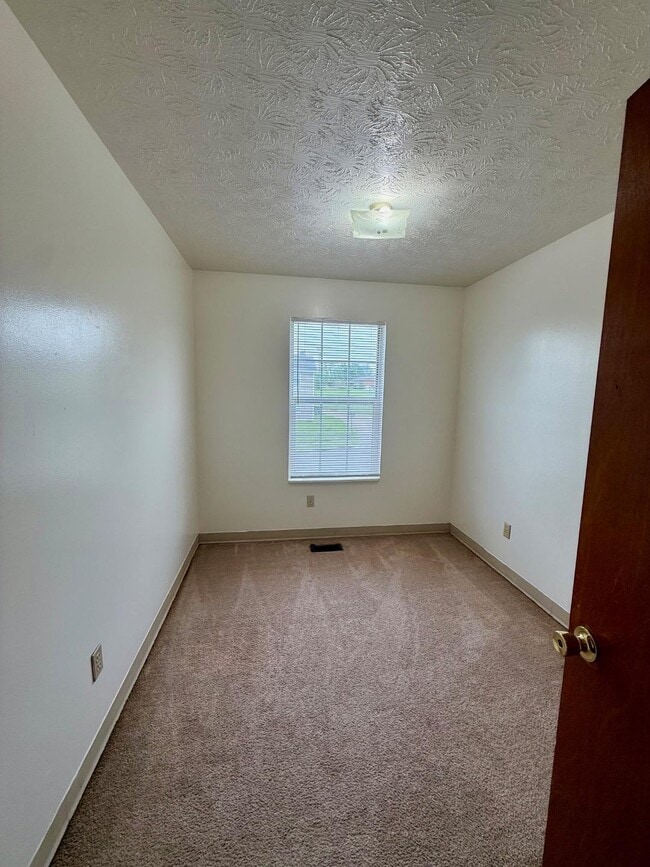 Building Photo - 3717 Trent Cir