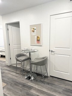 Building Photo - 585 Essex St