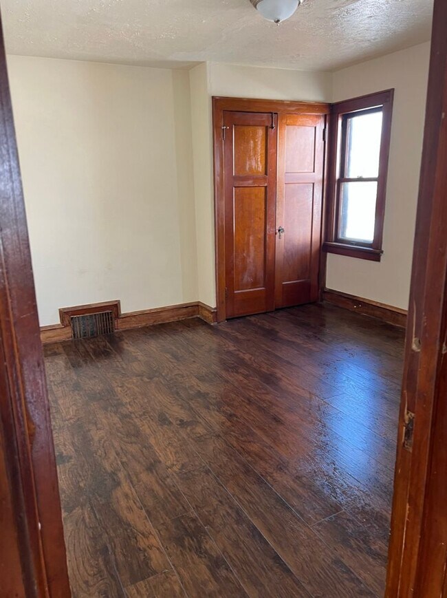 Building Photo - 2854-2856 N. 57th St.