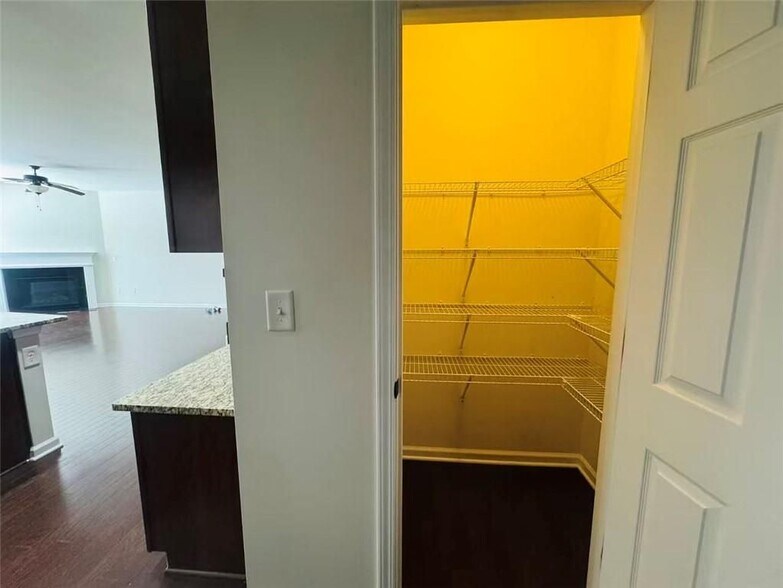 Building Photo - 2450 Northmont Pkwy