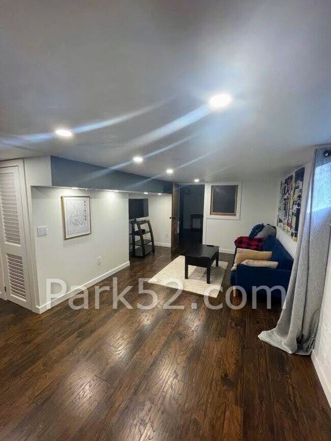 Building Photo - Beautiful Tacoma Single Family Home