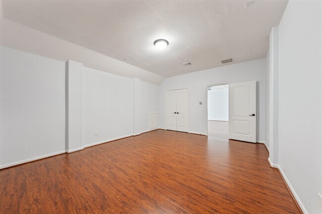 Building Photo - 2642 Tacoma Springs Dr