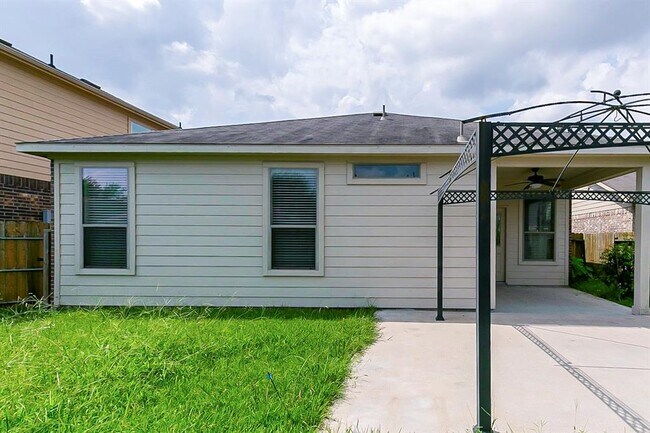 Building Photo - 20114 Brookwood Holw