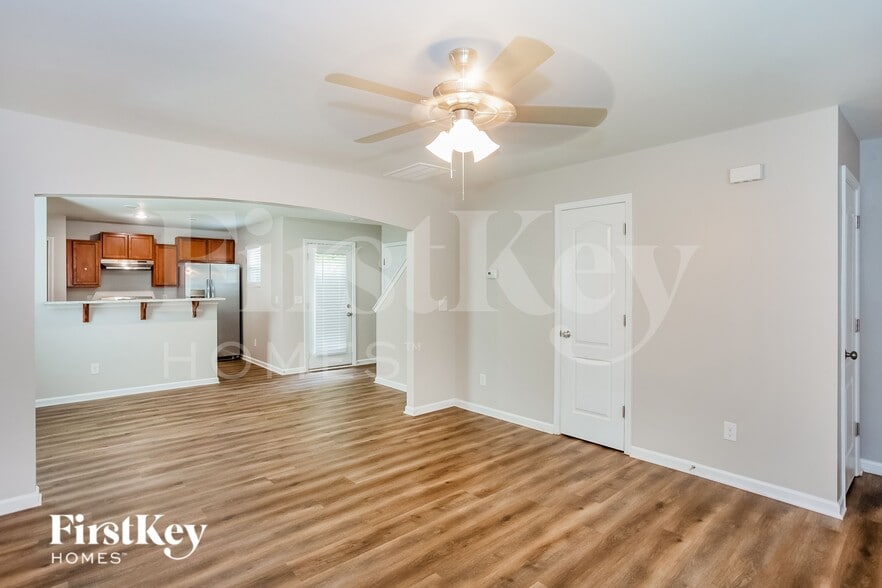 Building Photo - 5212 Raspberry Knoll Dr