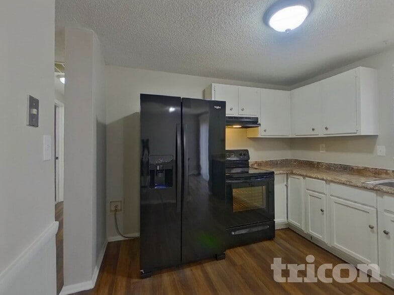 Building Photo - 3205 Winchelsea Dr