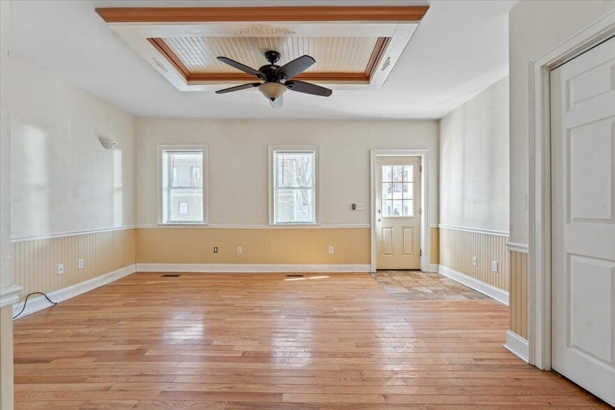 Building Photo - 53 Beekman St