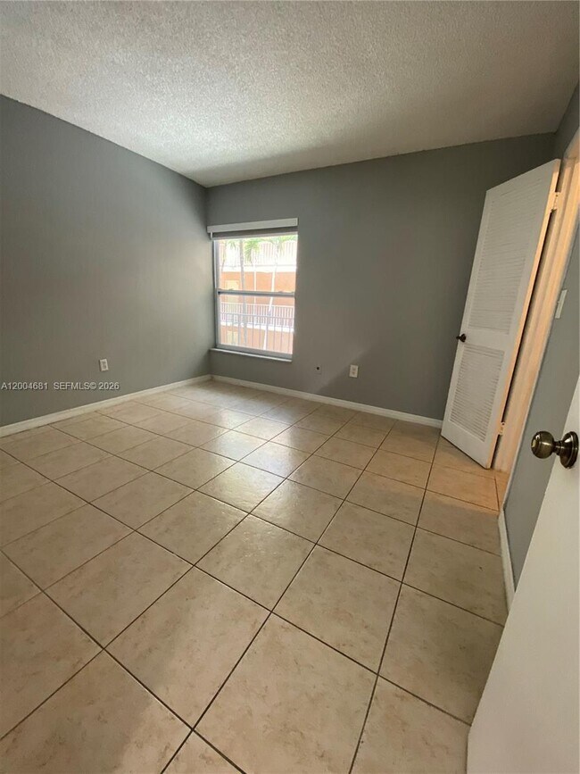 Building Photo - 17600 NW 68th Ave