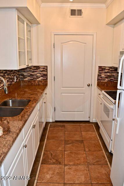 Building Photo - 1701 E Colter St