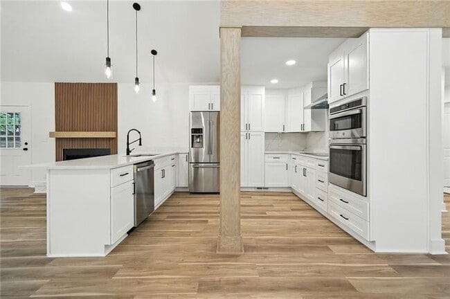 Building Photo - 7600 Fields Dr