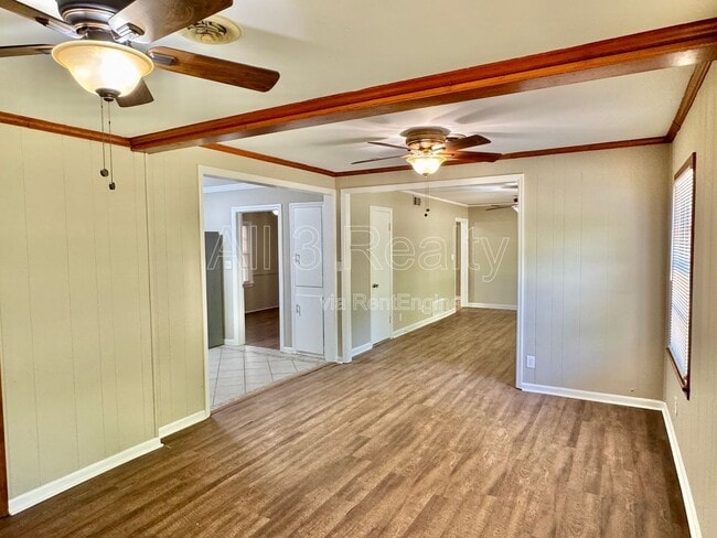 Building Photo - 804 Hillman St