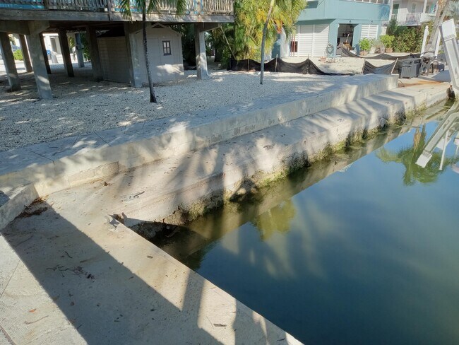 Building Photo - 201 Cutthroat Dr