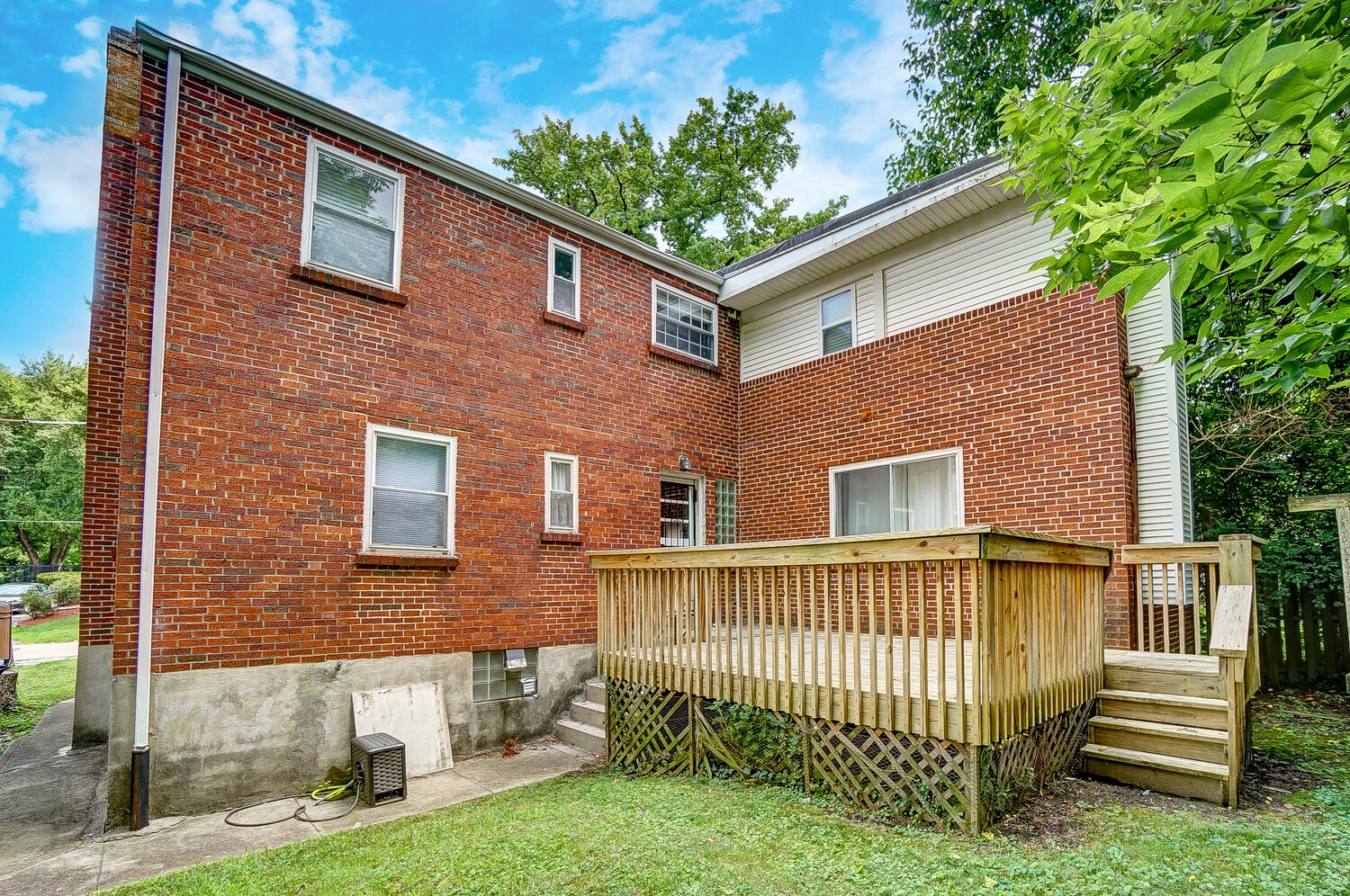 Building Photo - 531 Norway Ave